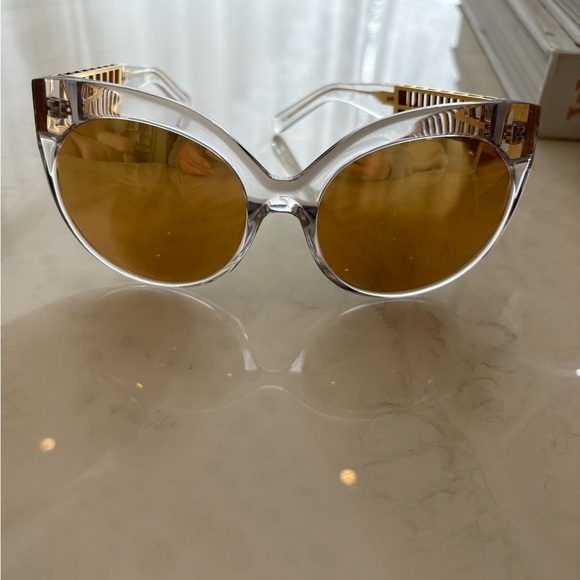Linda Farrow 388 Clear Yellow Gold oversized Sunglasses - Picture 3 of 10